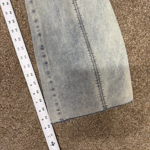 We The Free Crvy Flared Leg Jeans Womens 34 Light Blue Cotton Stretch Frayed Hem - Picture 11 of 16